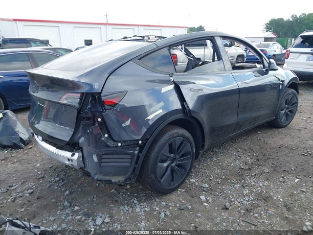 2025 TESLA MODEL Y 7SAYGDEE7SA358243 Photo 3