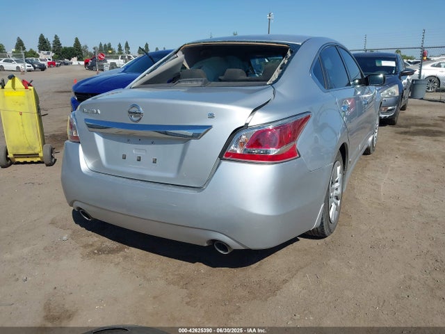 1N4AL3AP9FC568785 Nissan 2015