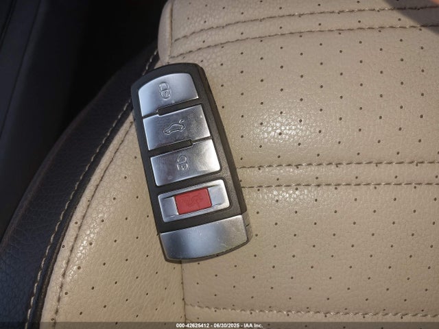 42625412 :رقم المزاد ، WVWHP7AN8CE505518 vin ، 2012 Volkswagen Cc Lux Plus مزاد بيع