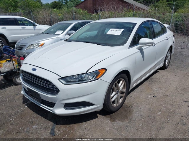 Ford 2016 2016 1FA6P0HD3G5106376 Image 2