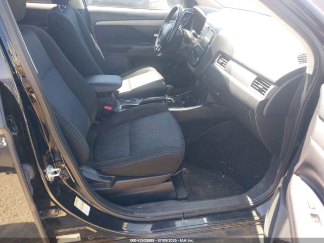 2017 MITSUBISHI OUTLANDER JA4AD3A38HZ023238 Photo 4