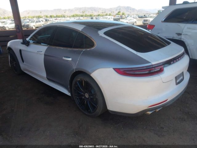 2017 PORSCHE PANAMERA WP0AB2A7XHL123448 Photo 2