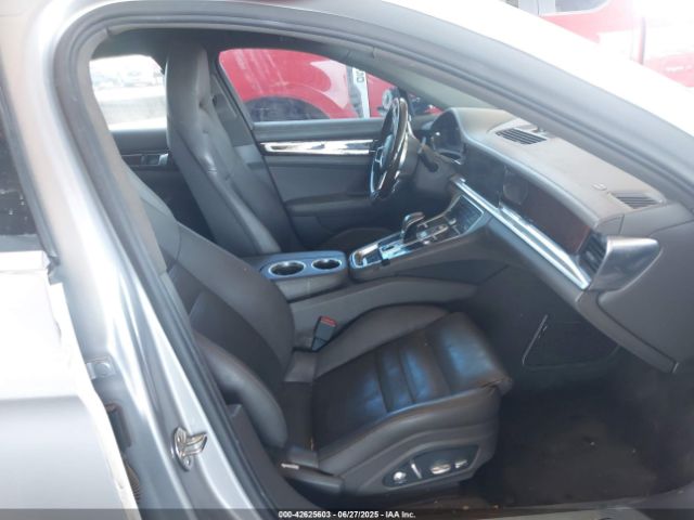 2017 PORSCHE PANAMERA WP0AB2A7XHL123448 Photo 4