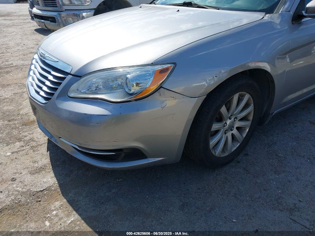 1C3CCBBG8EN119598 Chrysler 2014