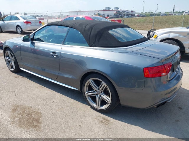 2013 AUDI S5 WAUCGAFH5DN008757 Photo 2