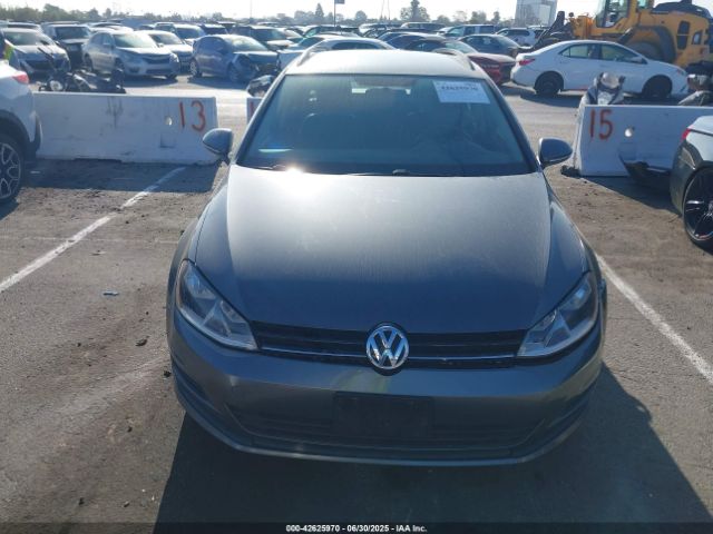 3VWA17AU7FM505032 Volkswagen 2015