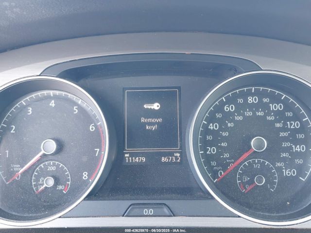 3VWA17AU7FM505032 Volkswagen 2015