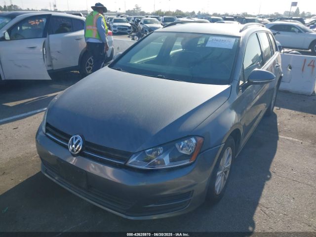 3VWA17AU7FM505032 Volkswagen 2015