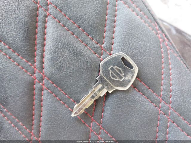 2006 HARLEY-DAVIDSON FLHTCUI 1HD1FCW186Y646626 Photo 10