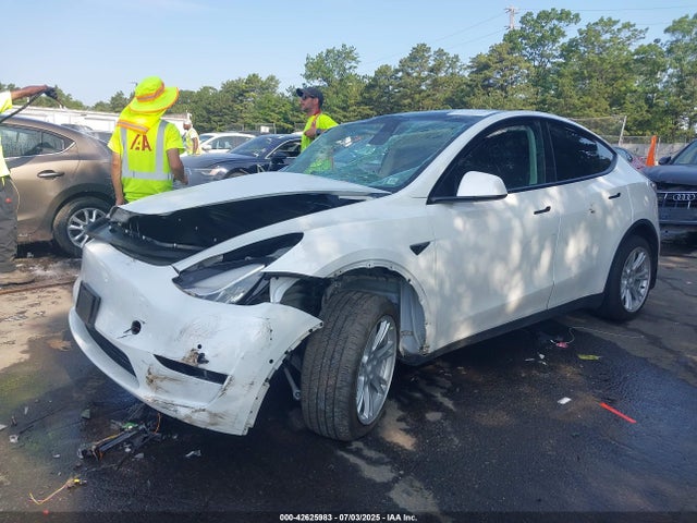 2022 TESLA MODEL Y 7SAYGDEE2NF431316 Photo 1