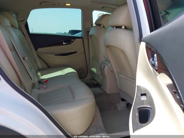 JN1BJ0RPXHM389940 Infiniti QX50