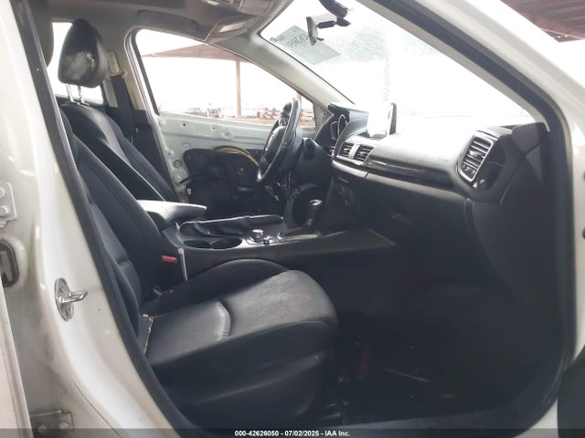 JM1BM1V79G1311780 Mazda pe