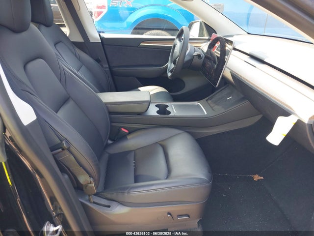 2023 TESLA MODEL Y 7SAYGDEE2PF666379 Photo 4