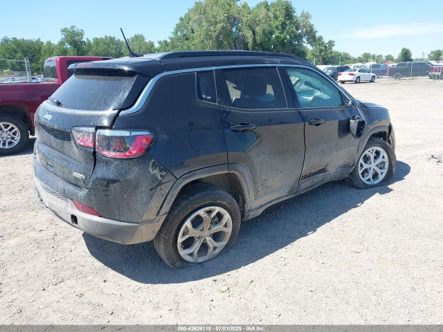 Jeep Compass 2024 3C4NJDBN1RT147348 Image 4
