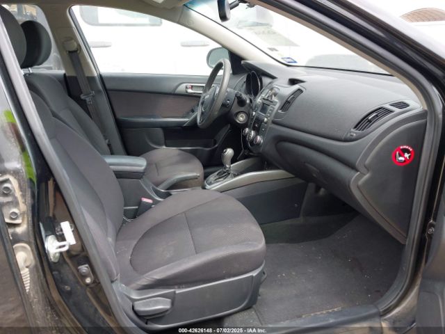 2013 KIA FORTE KNAFU4A29D5686700 Photo 4