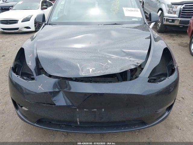 2024 TESLA MODEL Y 7SAYGDED3RF038681 Photo 5
