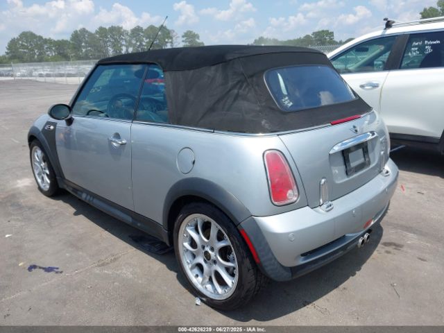 2007 MINI COOPER S WMWRH33597TJ43981 Photo 2