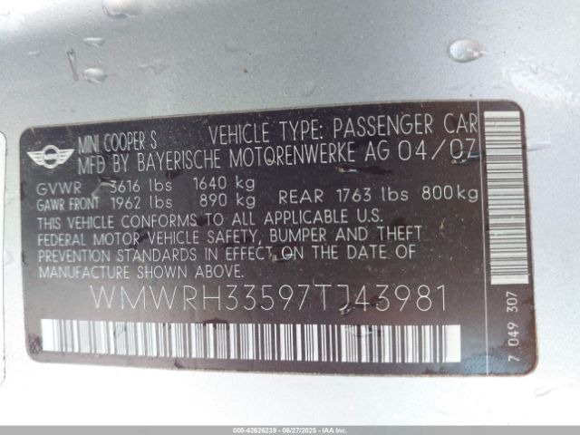 2007 MINI COOPER S WMWRH33597TJ43981 Photo 8