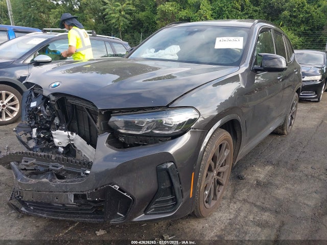 BMW 2024 2024 5UX83DP09R9W40819 Image 2