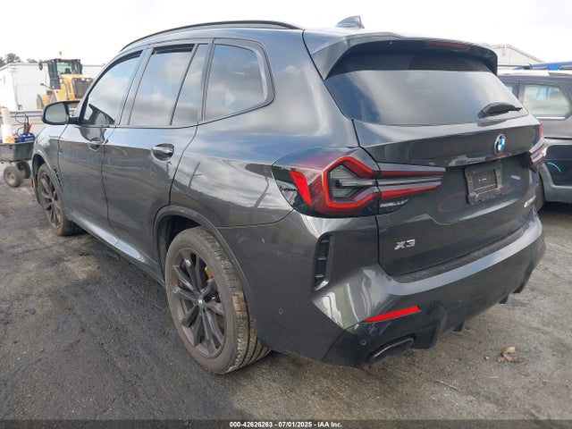 BMW 2024 2024 5UX83DP09R9W40819 Image 3