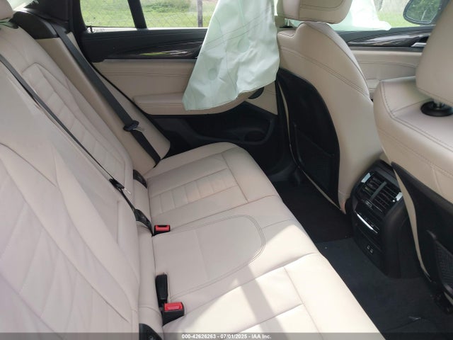 BMW 2024 2024 5UX83DP09R9W40819 Image 8
