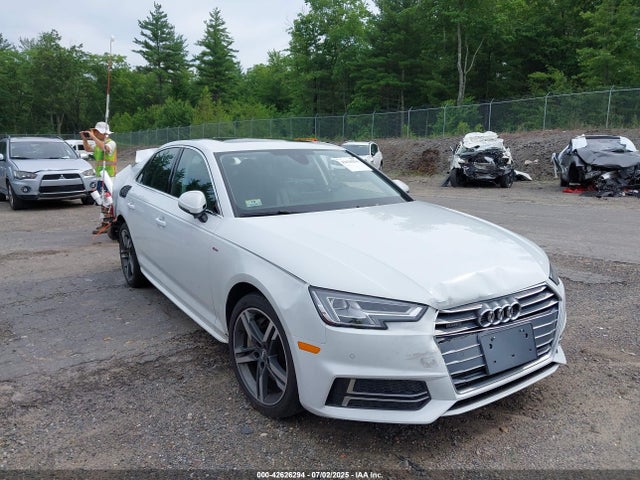 2018 AUDI A4 WAUENAF42JN020064 Photo 0