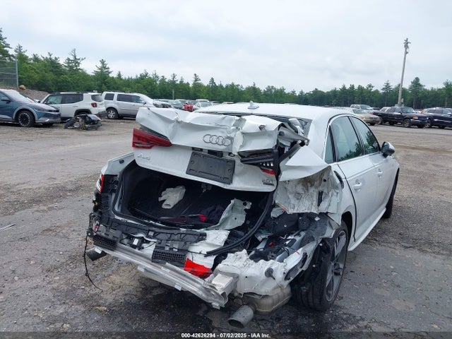 2018 AUDI A4 WAUENAF42JN020064 Photo 3