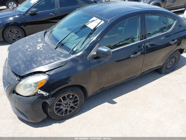 3N1CN7AP8EL805308 Nissan 2014