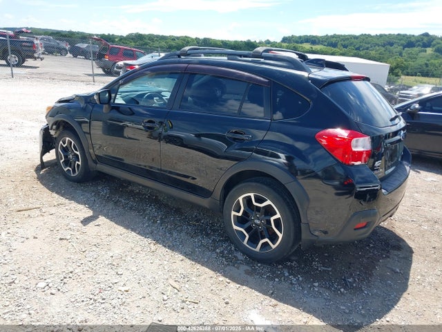 Subaru naturally aspirated 2016 JF2GPANC6G8232697 Image 3