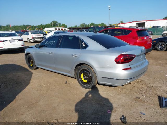 2018 VOLKSWAGEN PASSAT 1VWBA7A35JC009555 Photo 2