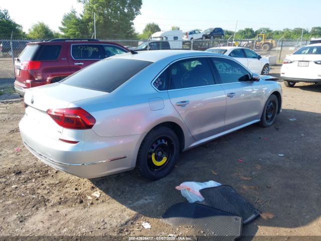 2018 VOLKSWAGEN PASSAT 1VWBA7A35JC009555 Photo 3