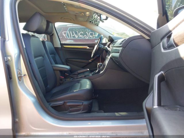 2018 VOLKSWAGEN PASSAT 1VWBA7A35JC009555 Photo 4
