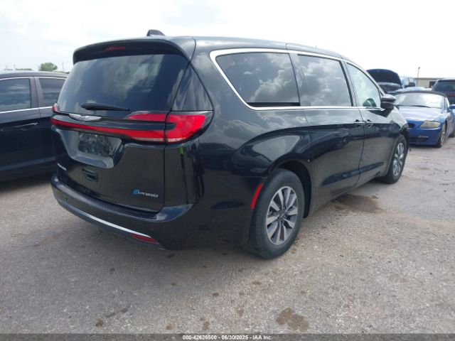 2023 CHRYSLER PACIFICA HYBRID 2C4RC1L75PR611901 Photo 3