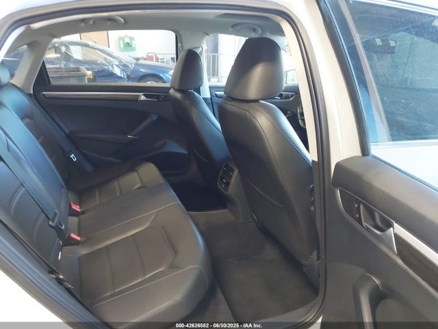 1VWBT7A3XGC034020 Volkswagen 2016