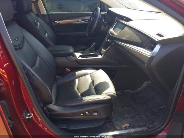 2017 CADILLAC XT5 1GYKNERSXHZ284220 Photo 4