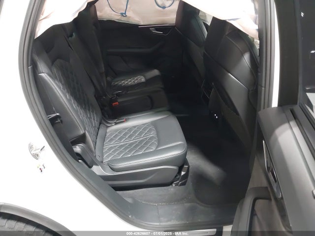 2020 AUDI SQ7 WA1VWAF7XLD012579 Photo 7