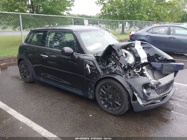2018 MINI HARDTOP WMWXP5C56J2G63724 Photo 0