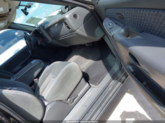 2004 CHEVROLET AVALANCHE 1500 3GNEC12T14G247224 Photo 4