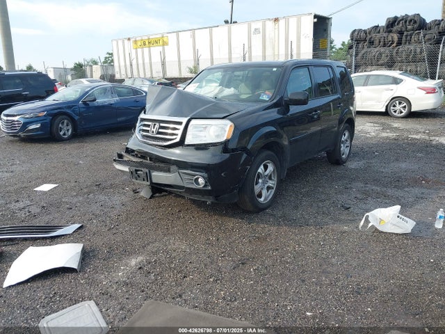 Honda j35z4 2015 5FNYF4H47FB062411 Image 2