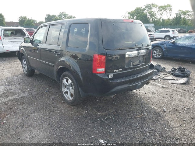 Honda j35z4 2015 5FNYF4H47FB062411 Image 3