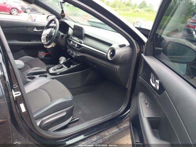 2021 KIA FORTE 3KPF34AD3ME405910 Photo 4