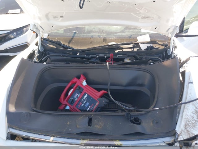 2026 TESLA MODEL Y 7SAYGDEE6TF356939 Photo 9