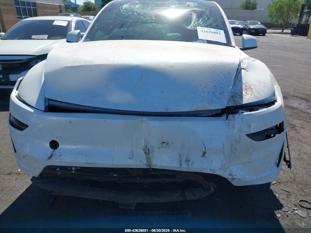 2026 TESLA MODEL Y 7SAYGDEE6TF356939 Photo 5