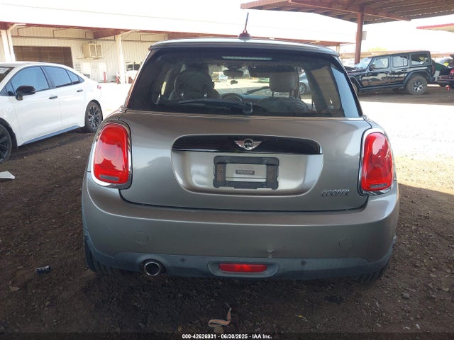 Mini 2018 2018 WMWXP5C52J3D02002 Image 16