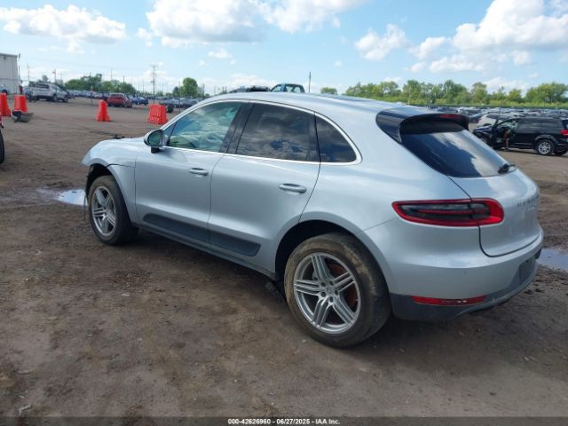 2015 PORSCHE MACAN WP1AB2A5XFLB59652 Photo 2