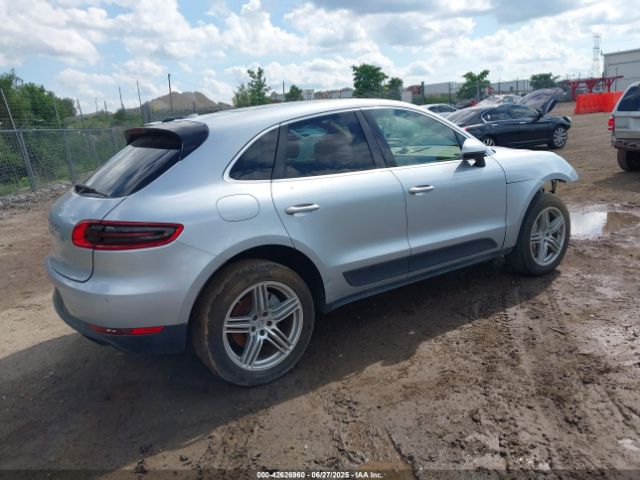 2015 PORSCHE MACAN WP1AB2A5XFLB59652 Photo 3