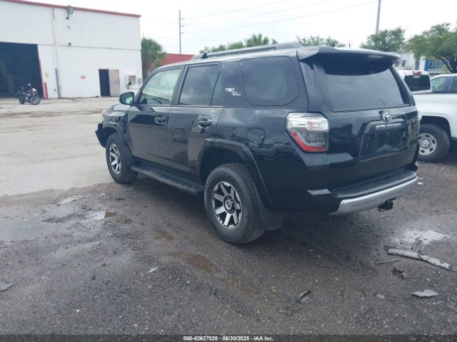 2024 TOYOTA 4RUNNER JTEPU5JR0R6248722 Photo 2