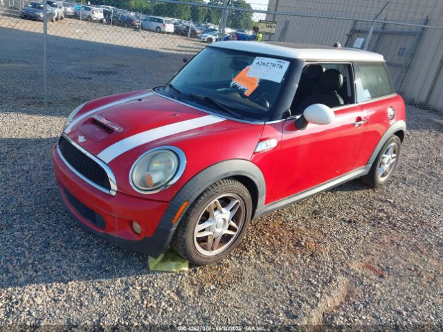 2008 MINI COOPER S WMWMF73598TV32869 Photo 1