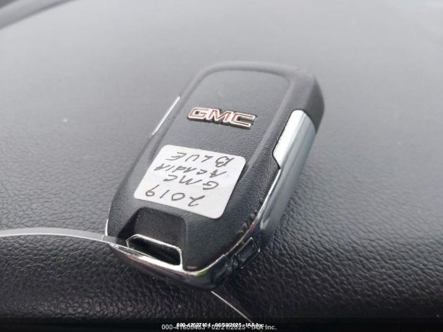 2019 GMC ACADIA 1GKKNULS3KZ211615 Photo 10