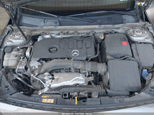 W1K3G4EB2LJ238382 Mercedes-Benz m260